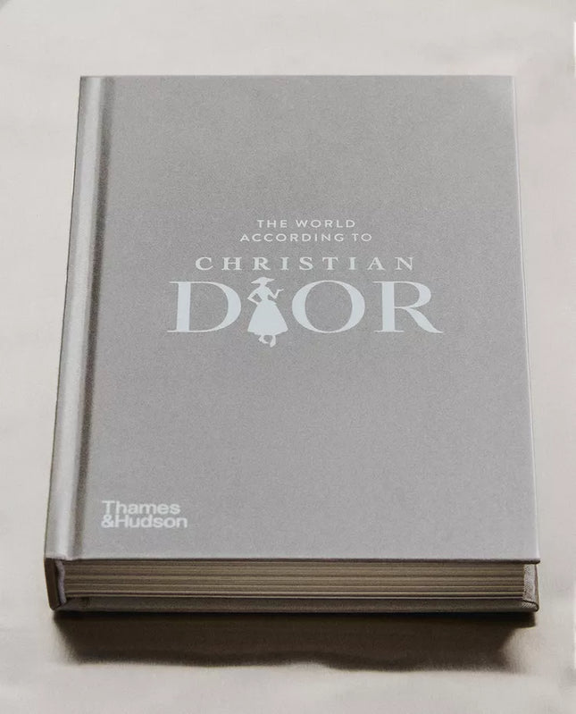 LIVRO THE WORLD ACCORDING TO CHRISTIAN DIOR (INGLÊS)