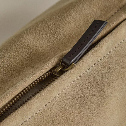 NECESSAIRE DE CAMURÇA DE VIAGEM