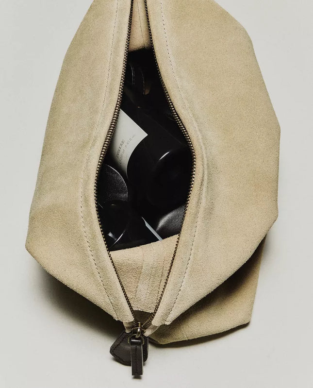NECESSAIRE DE CAMURÇA DE VIAGEM