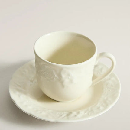 CHÁVENA DE CAFÉ COM PIRES EM PORCELANA UVAS