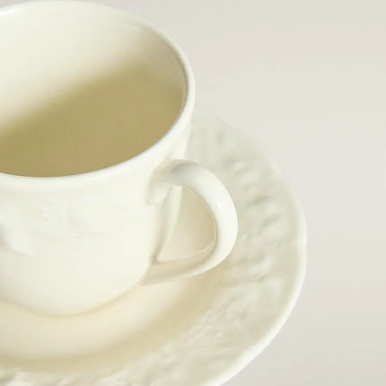 CHÁVENA DE CAFÉ COM PIRES EM PORCELANA UVAS