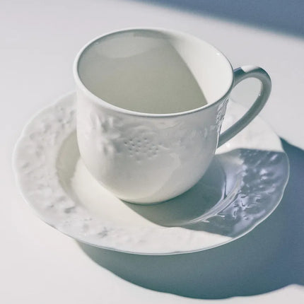 CHÁVENA DE CAFÉ COM PIRES EM PORCELANA UVAS