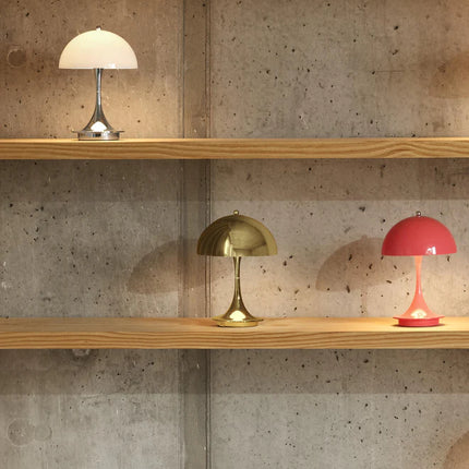 Candeeiro de mesa LED portátil e regulável Panthella 160, Design Verner Panton